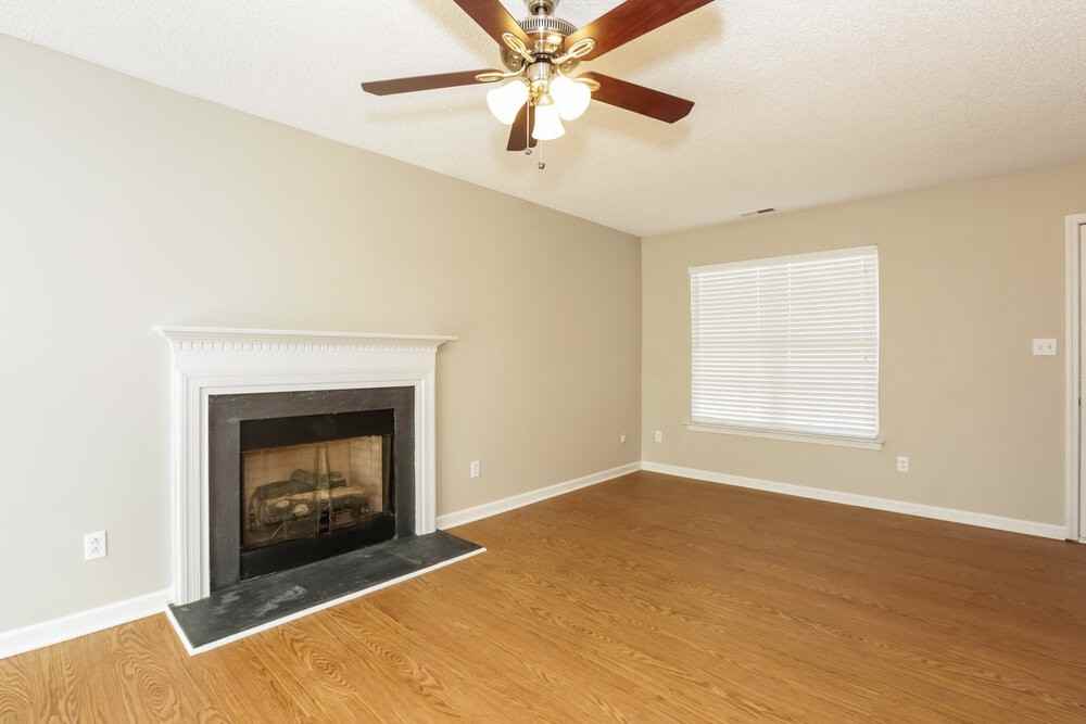 4204 Runaway Cir - Photo 4 of 17