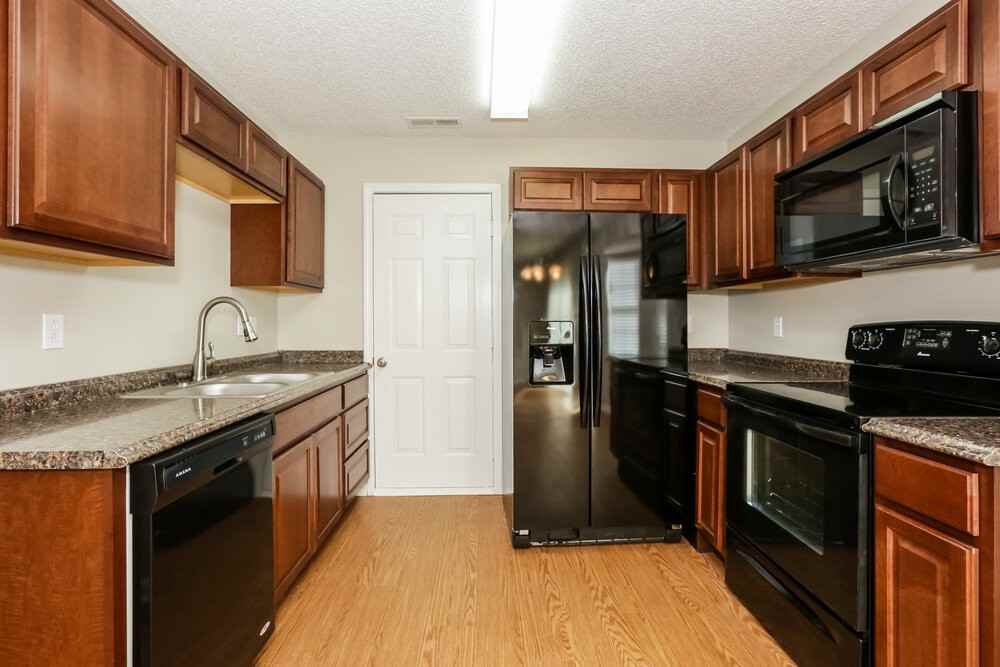 4204 Runaway Cir - Photo 7 of 17