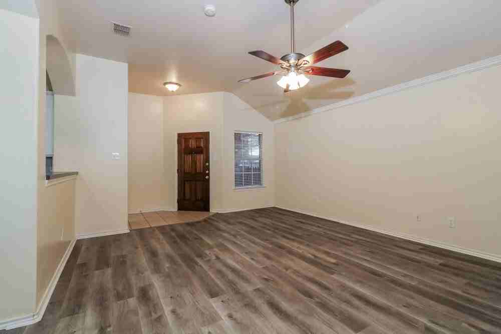 3400 Beatriz Dr - Photo 3 of 16