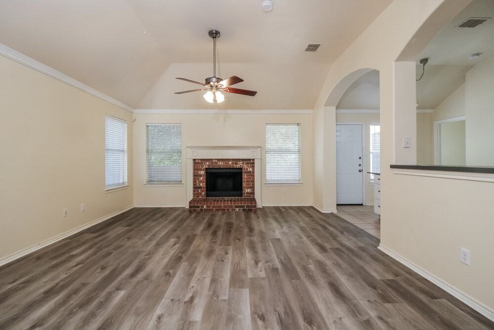 3400 Beatriz Dr - Photo 4 of 16