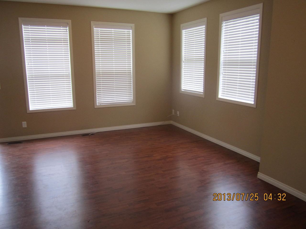 1001 8 St Nw - Photo 3 of 9