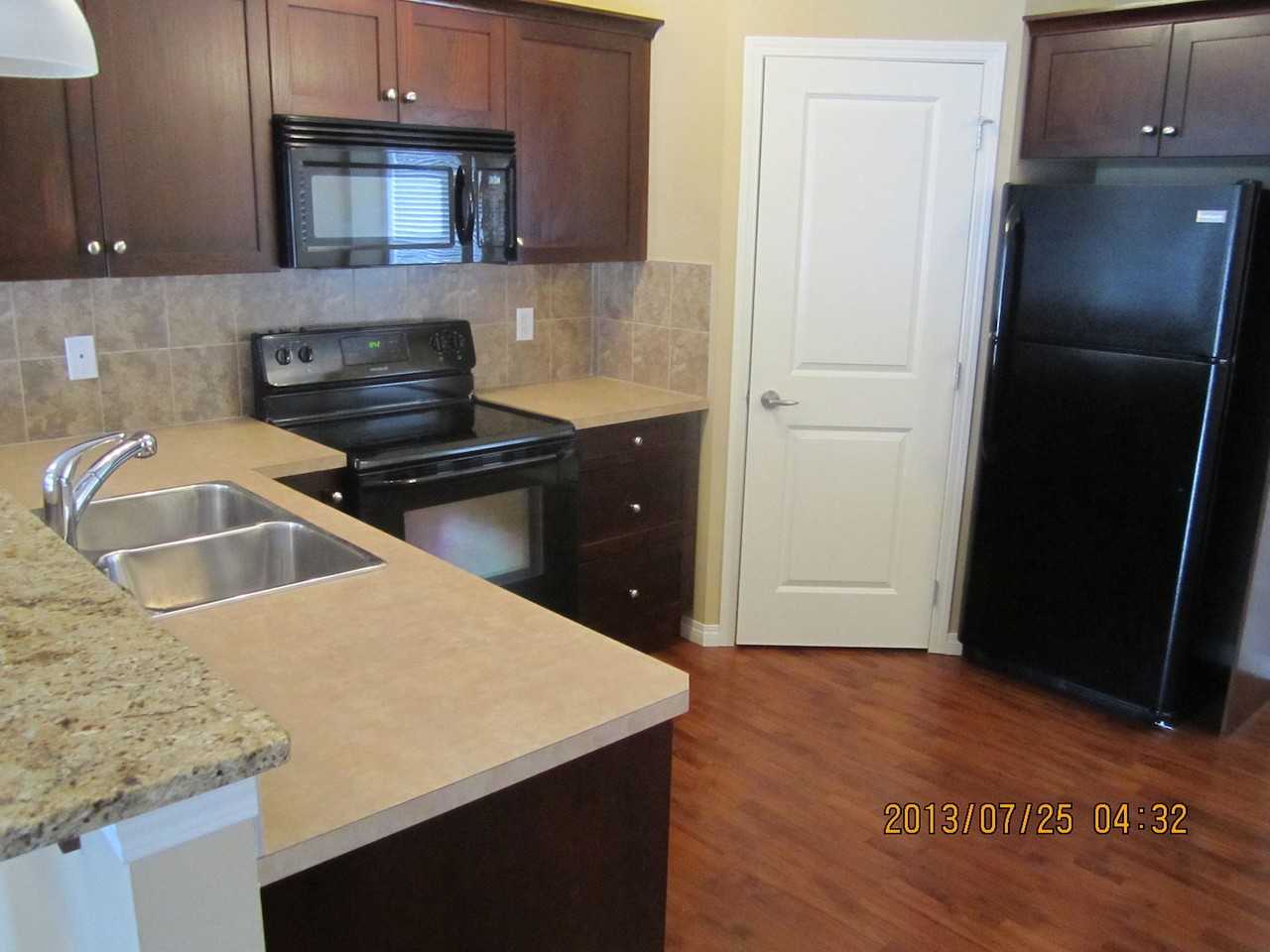 1001 8 St Nw - Photo 4 of 9