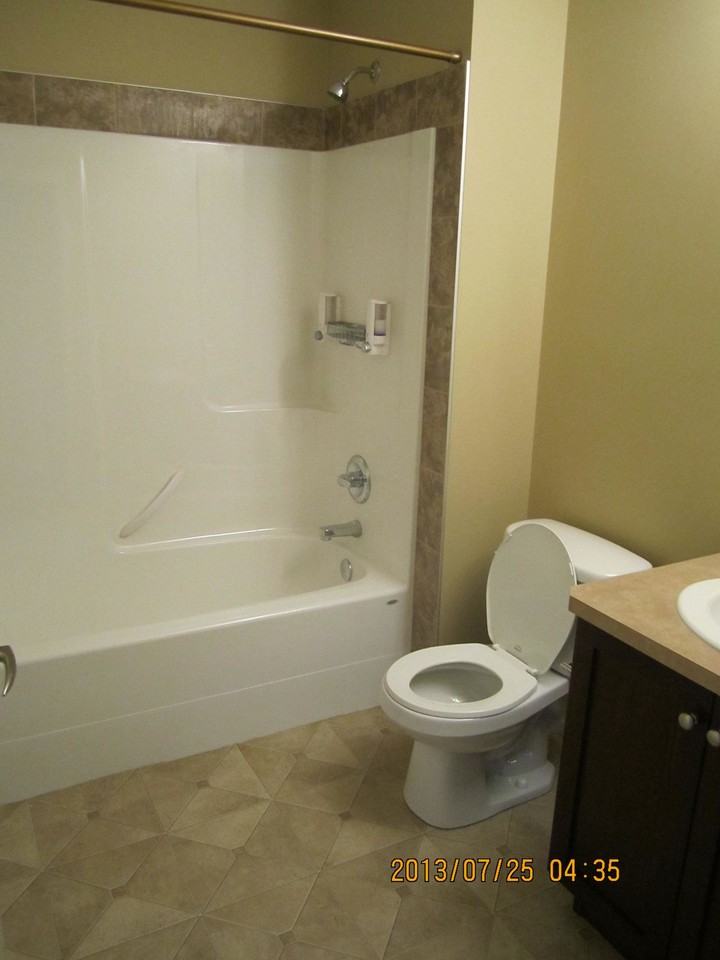1001 8 St Nw - Photo 7 of 9