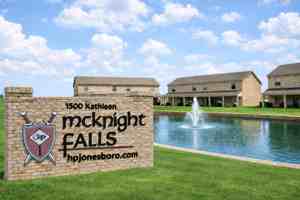 featured image of 1504 Kathleen St #404