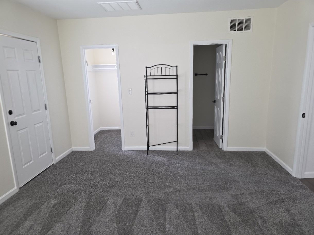 143 S Olive #1 - Photo 7 of 10