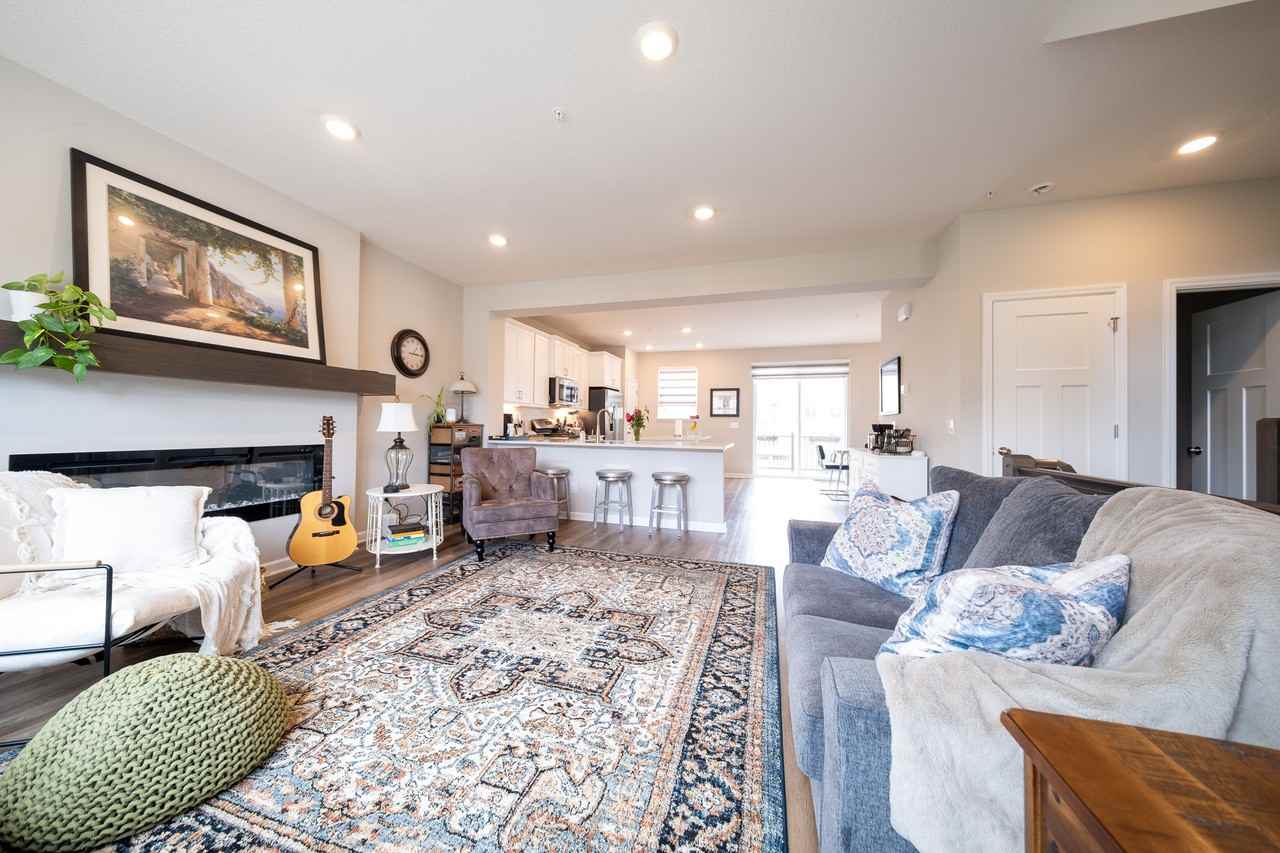 1518 Timberwood Ln #1 - Photo 4 of 33