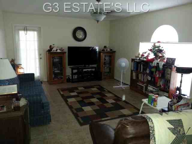5002 Strada Dr #1 - Photo 4 of 11