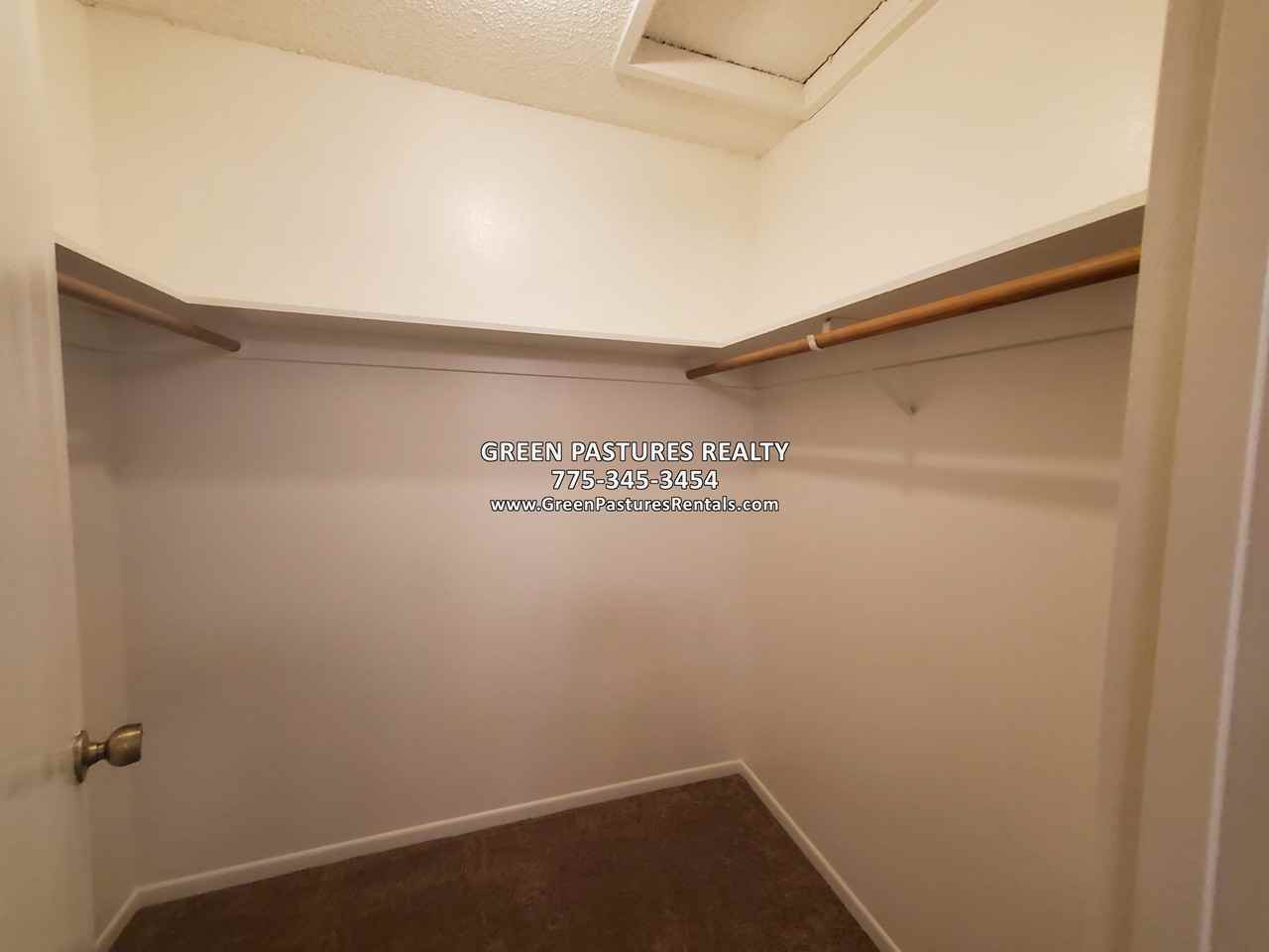 957 Tyler Way #957 - Photo 5 of 10