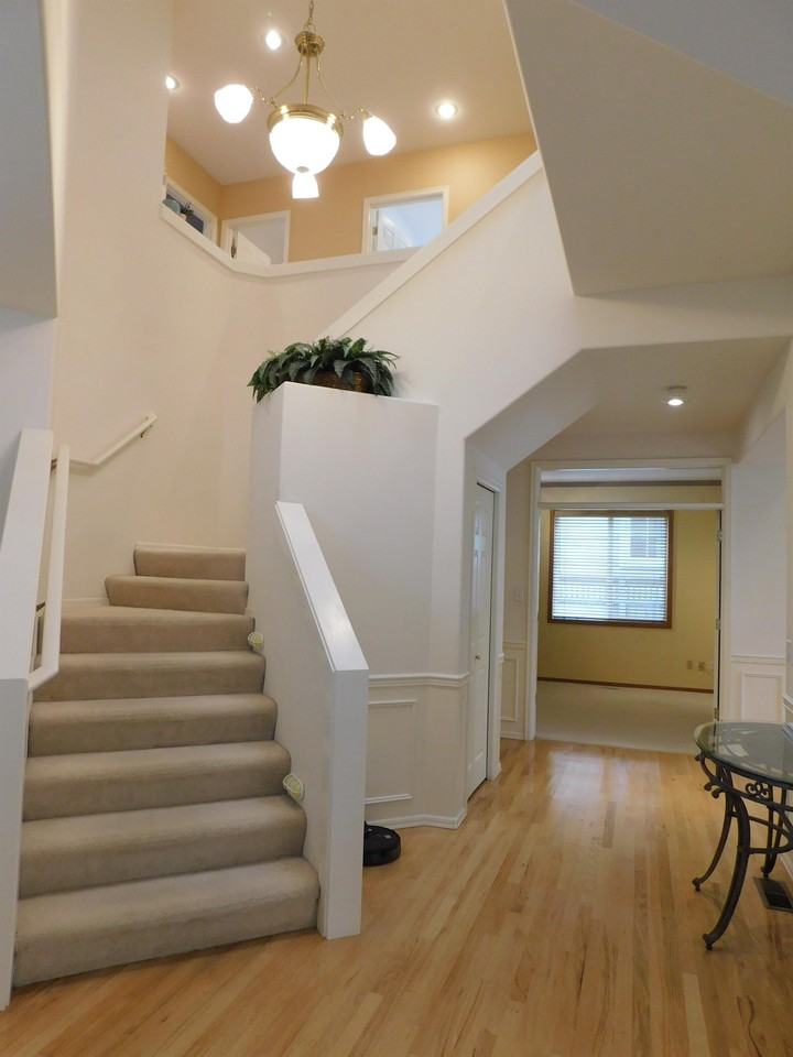 22934 Se 25th Pl #1 - Photo 3 of 35