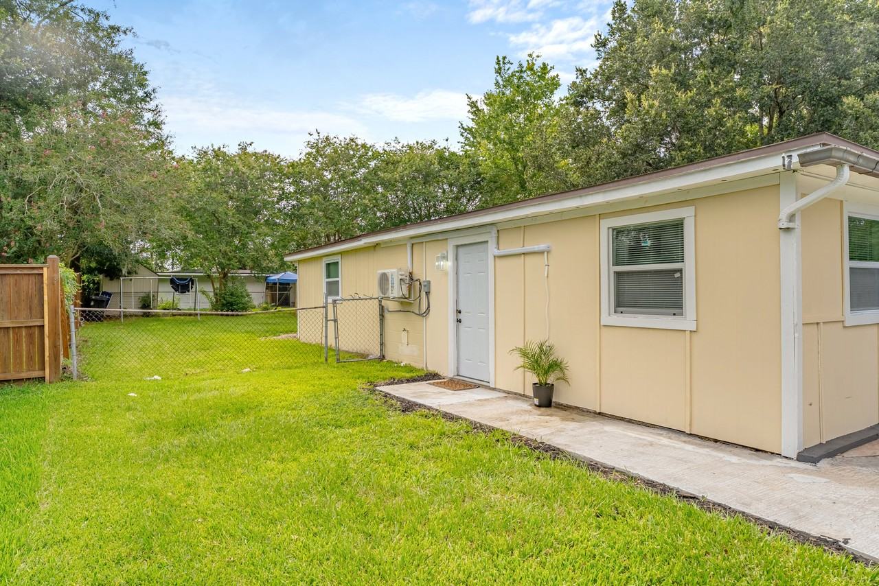 5822 Tampico Rd #B - Photo 2 of 19