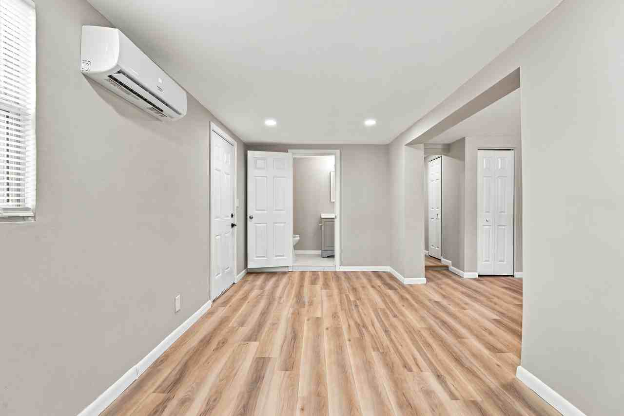 5822 Tampico Rd #B - Photo 6 of 19