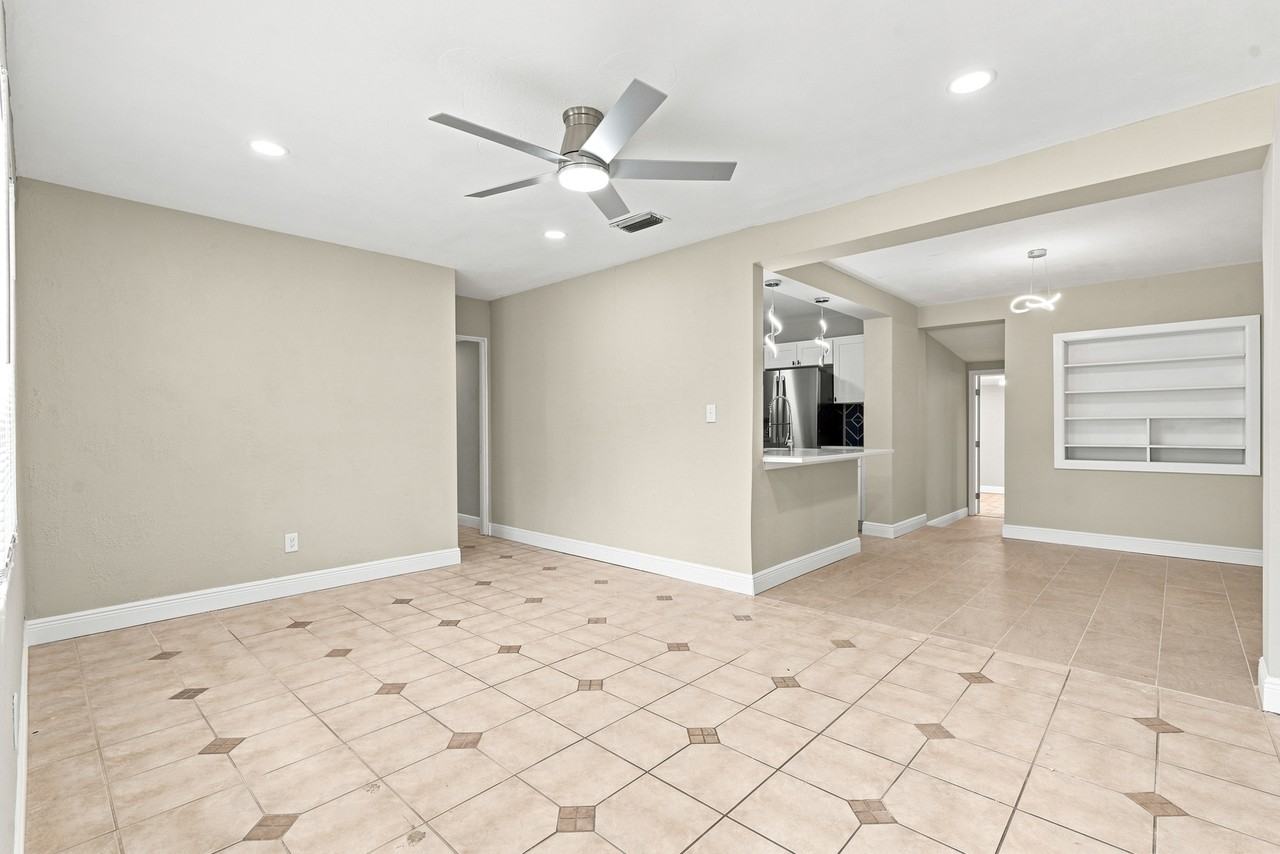 1704 Paine Ave #1 - Photo 4 of 32