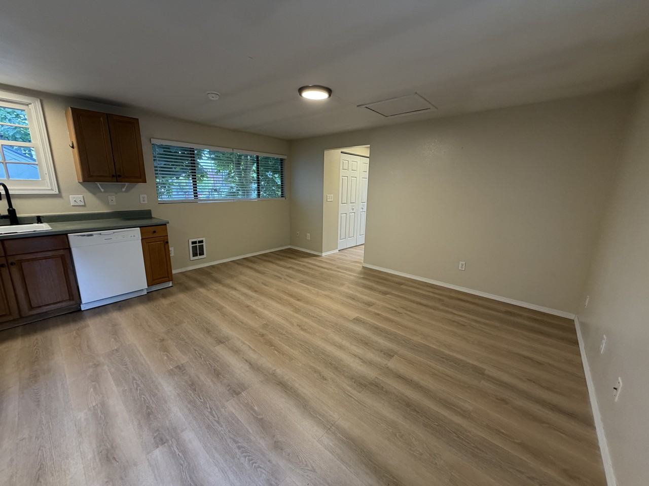 8074 Maple Ave Se #1 - Photo 4 of 11