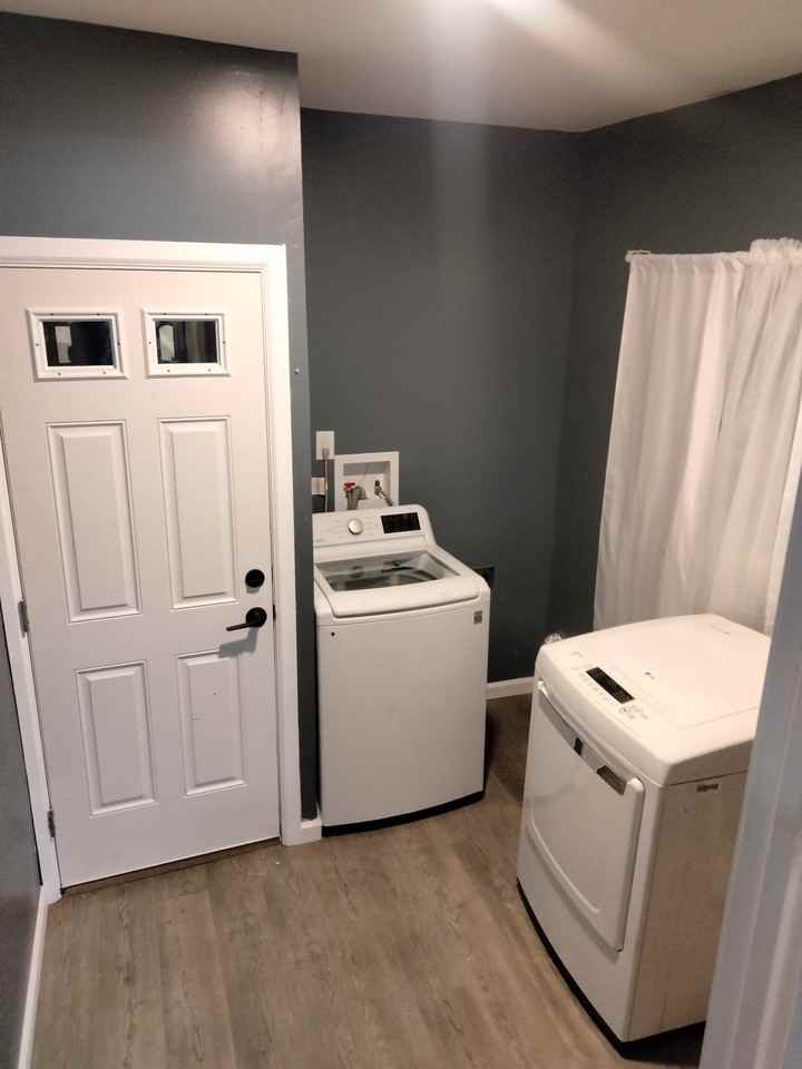 140 Douglas St - Photo 5 of 15
