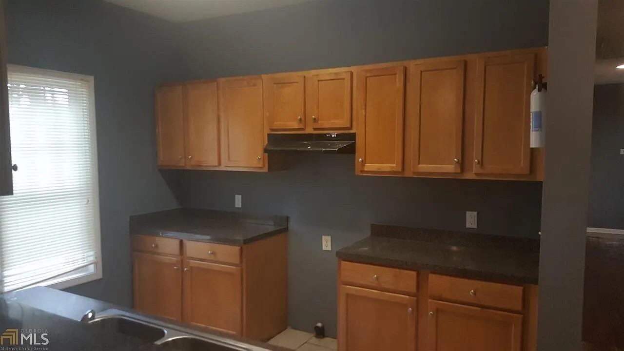 854 Ridge Ave Nw - Photo 3 of 7