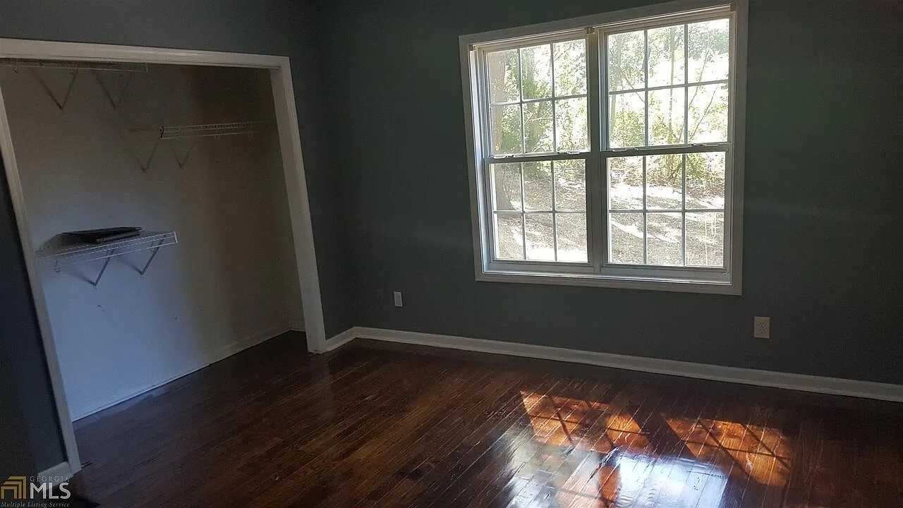 854 Ridge Ave Nw - Photo 6 of 7