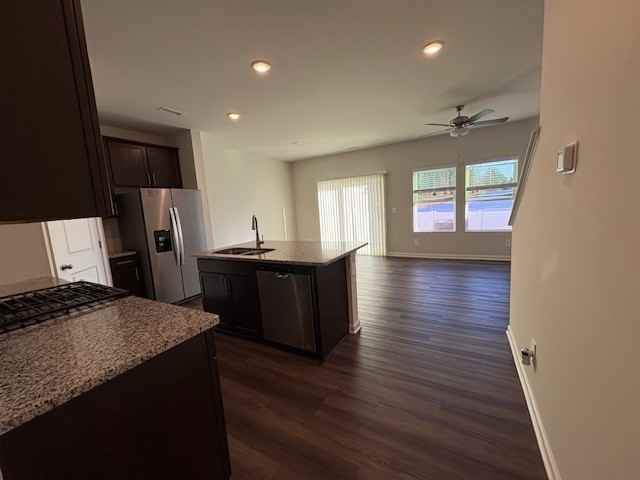 978 Rolling Fields Dr - Photo 3 of 17