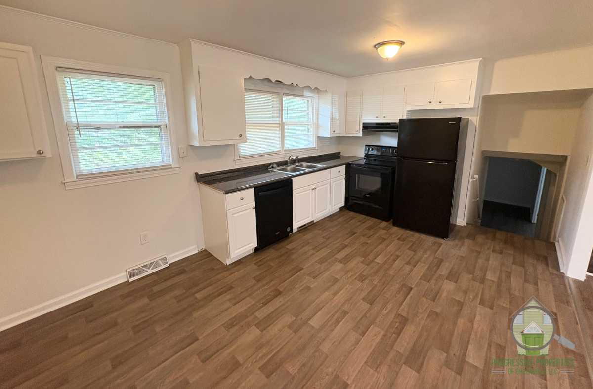 203 Daisy Dr #1 - Photo 3 of 13