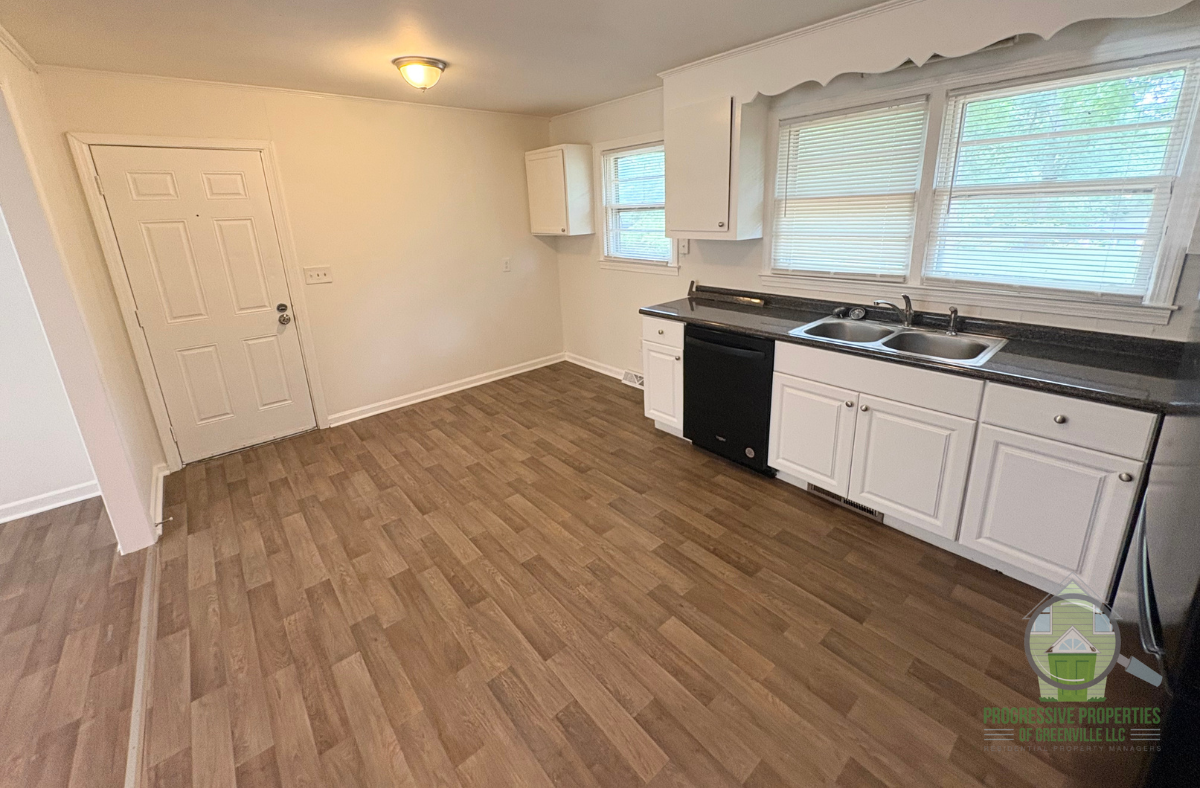 203 Daisy Dr #1 - Photo 4 of 13