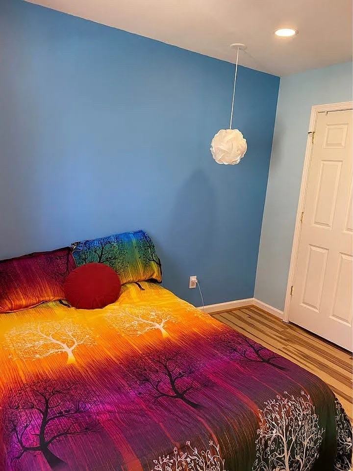 1214 Berkeley St - Photo 5 of 13