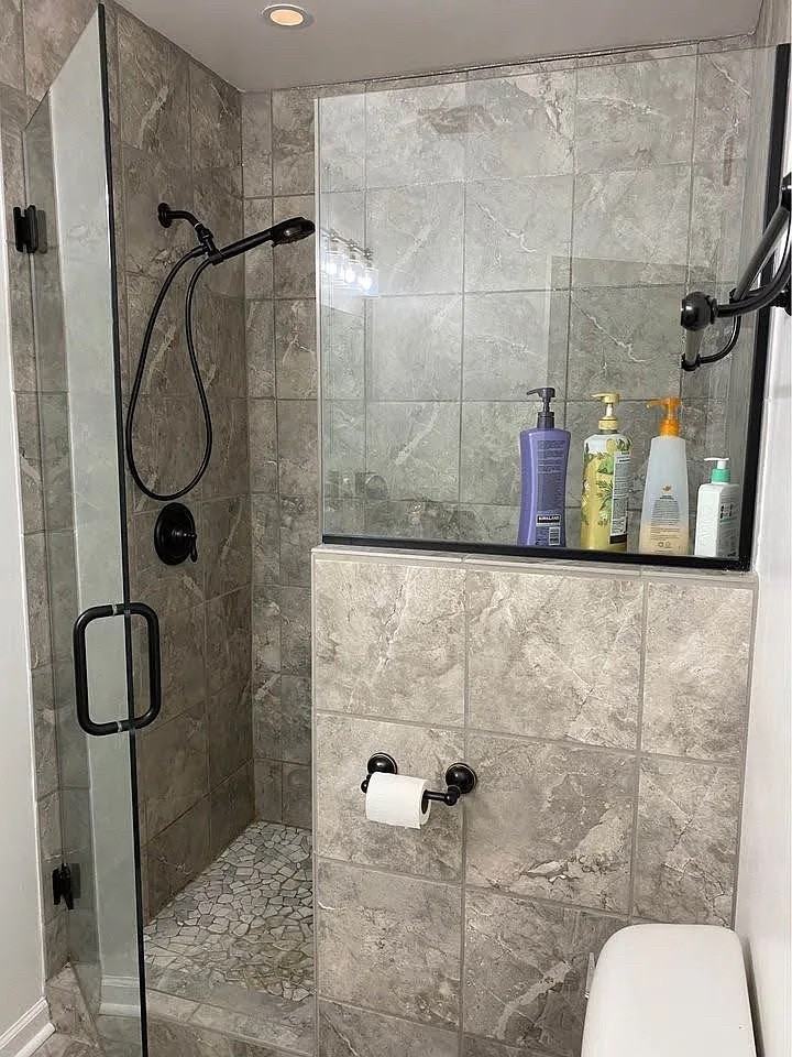 1214 Berkeley St - Photo 6 of 13