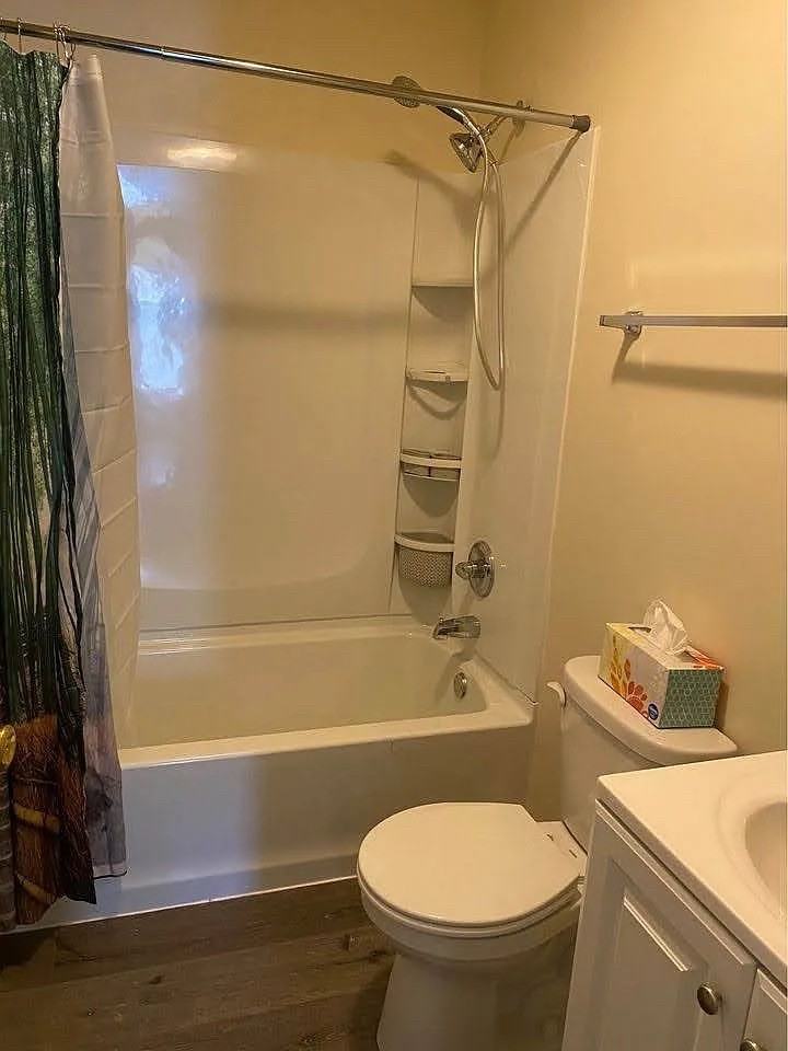 1214 Berkeley St - Photo 7 of 13