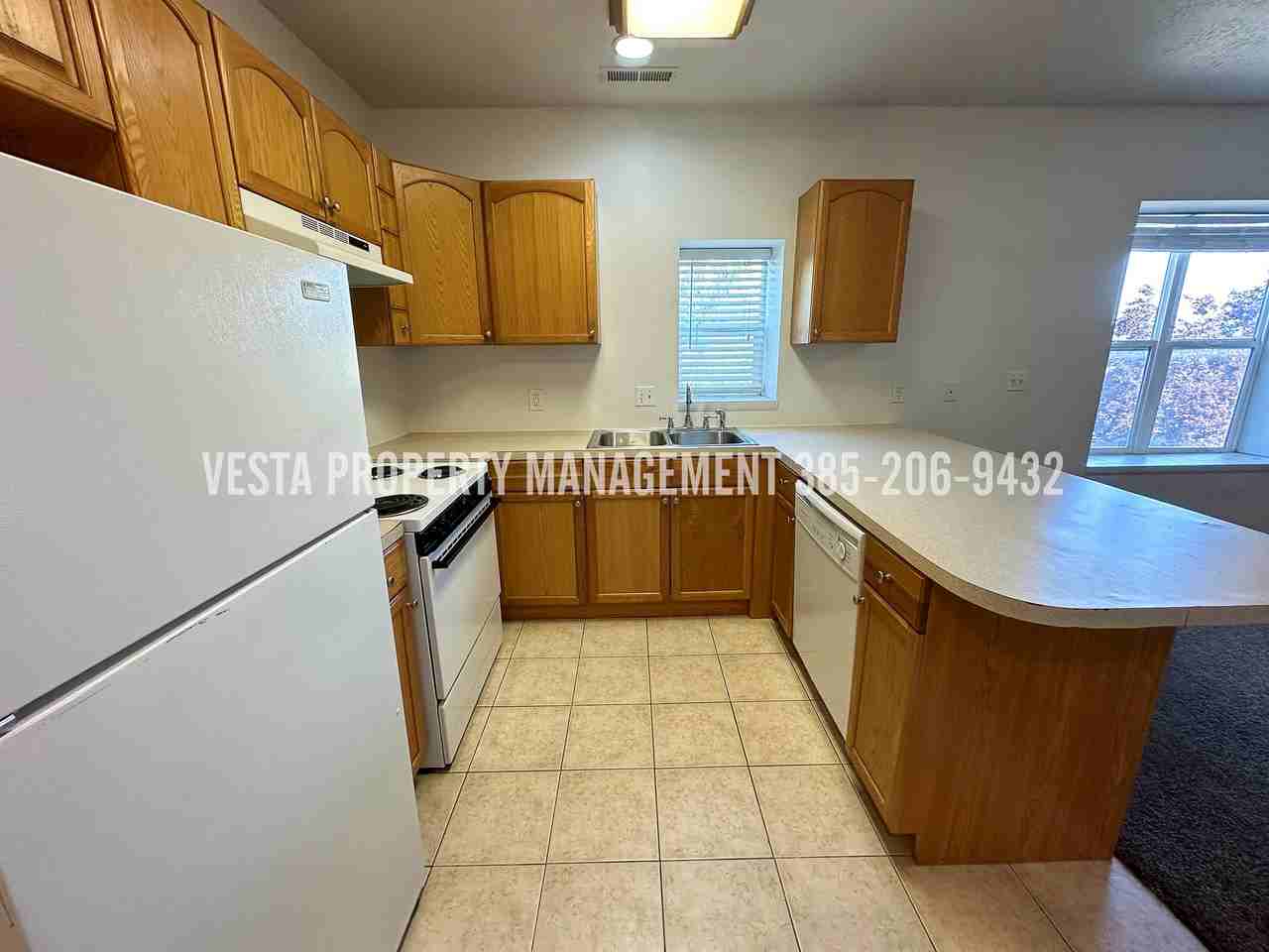 2364 Jefferson Ave #3 - Photo 5 of 12