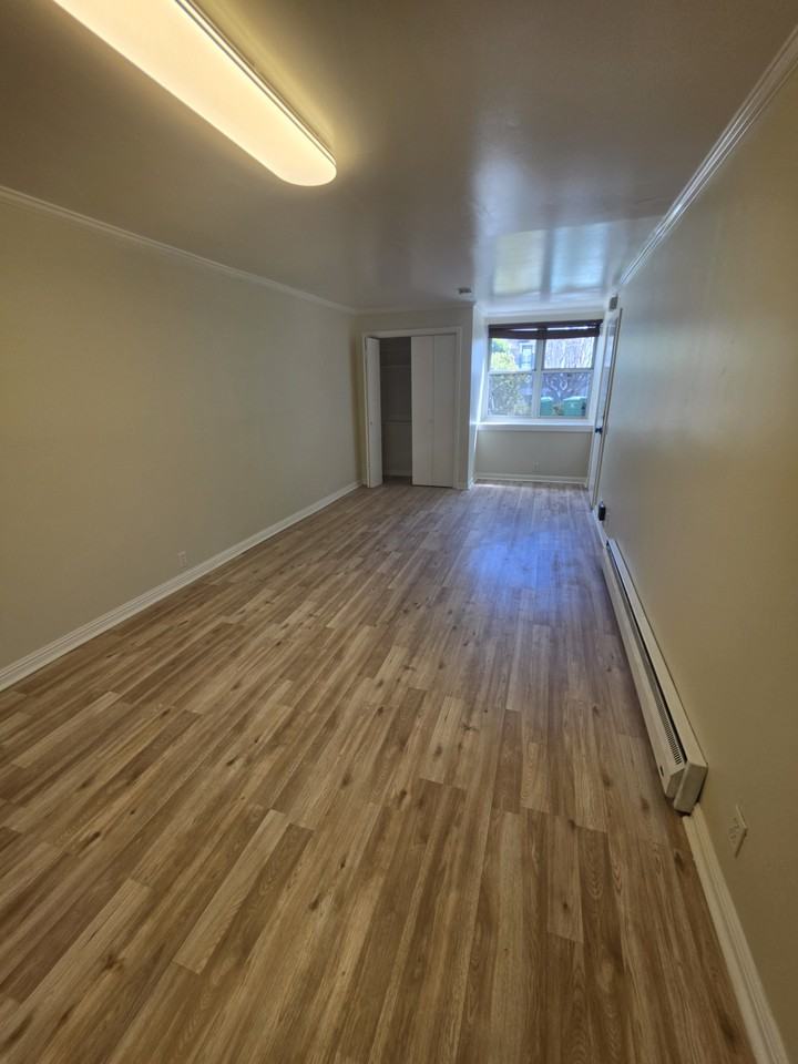 1513 Baker St #A - Photo 3 of 6