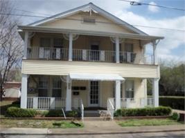 featured image of 203 S Cravens St #1