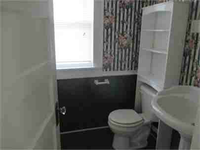 203 S Cravens St #1 - Photo 7 of 17