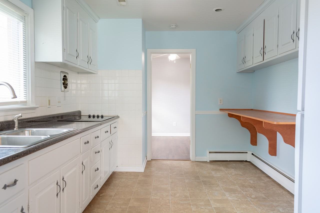 409 Seabury Ave #1 - Photo 6 of 31