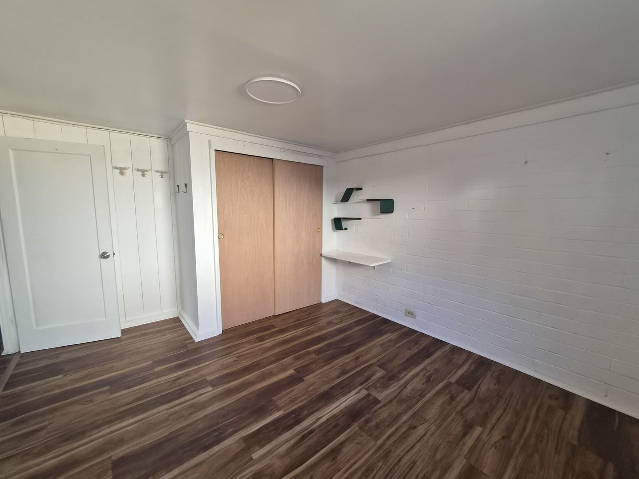 3350 WAUKE ST- AGENT: DAVID NAGATORI - DOWNSTAIRS - Photo 5 of 10