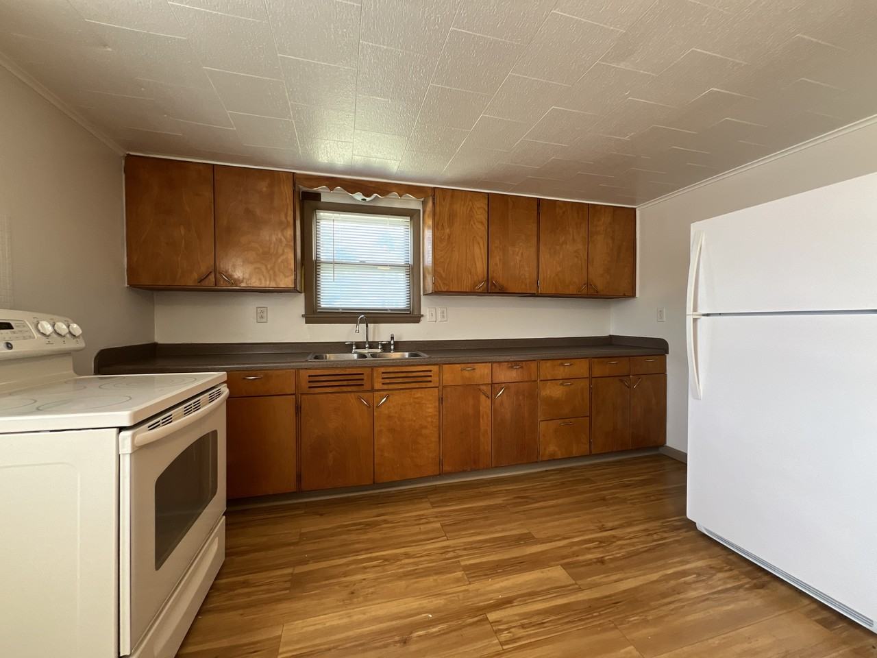 1245 High Bluff St #1 - Photo 7 of 15