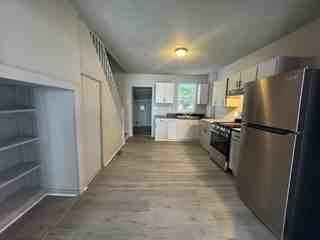 321 Walnut St #1 - Photo 3 of 19