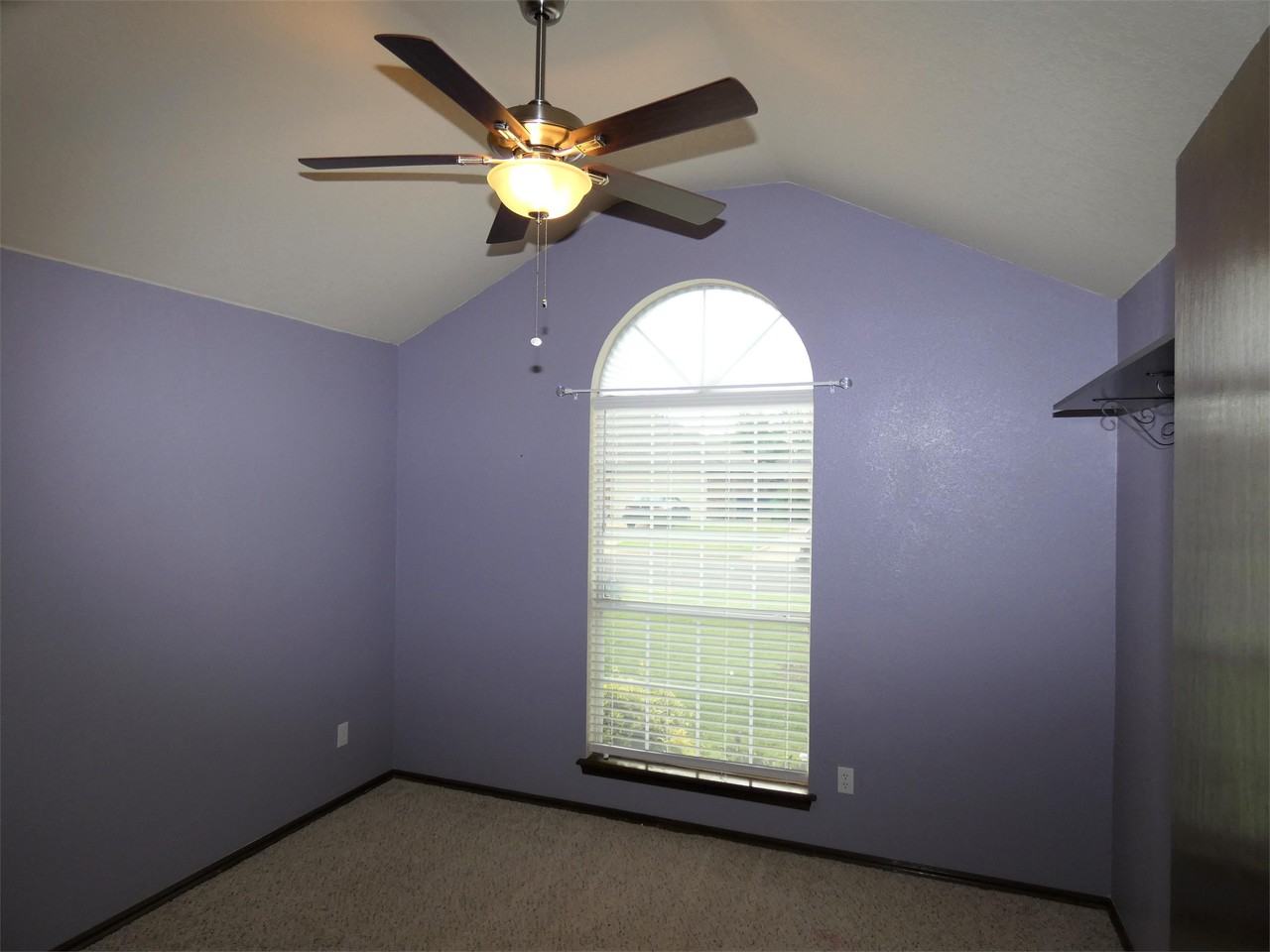 2605 Nw 163rd St #1 - Photo 4 of 12