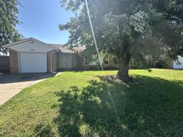 featured image of 632 N Ramblin Oaks Dr #1