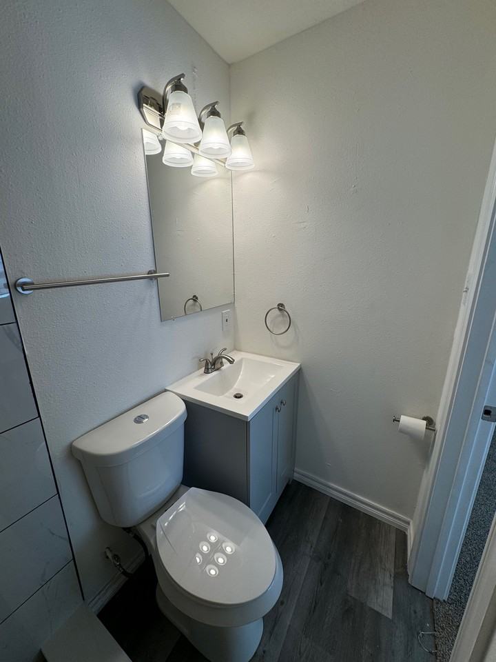 1504 Nw Taylor Ave #1 - Photo 7 of 10