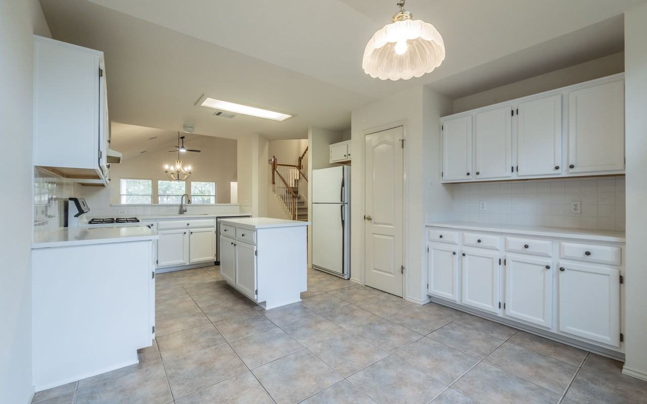 2811 Hannah Kay Ln #1 - Photo 5 of 17