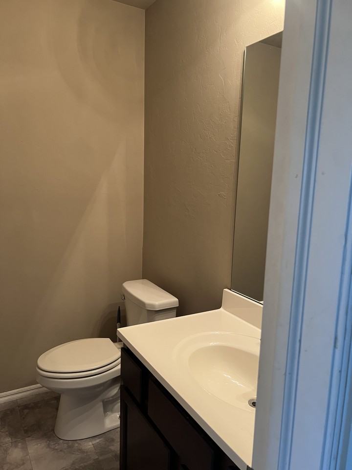 11808 Nw 135th St #1 - Photo 6 of 16