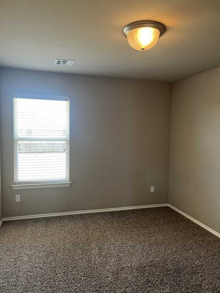 11808 Nw 135th St #1 - Photo 7 of 16
