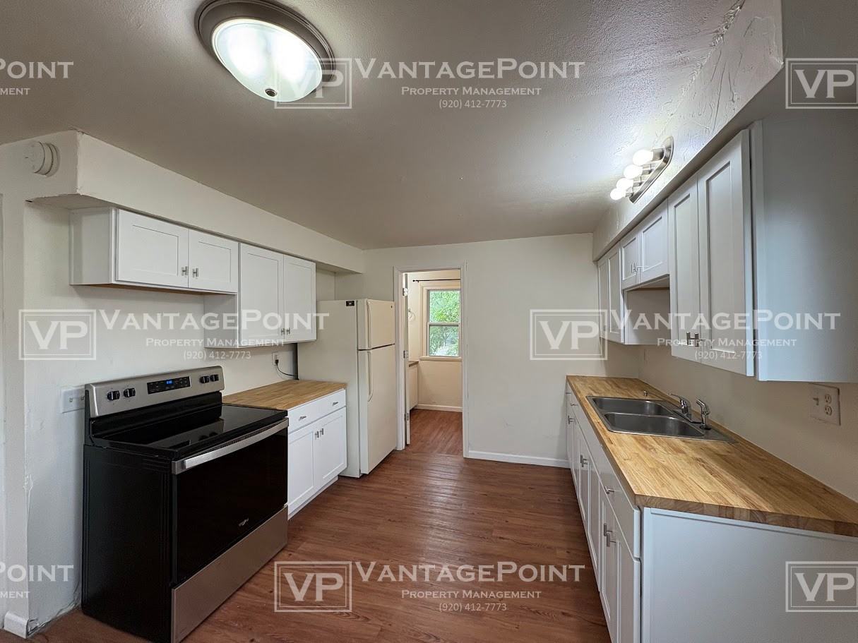 707 Graves St Uppr - Photo 2 of 13