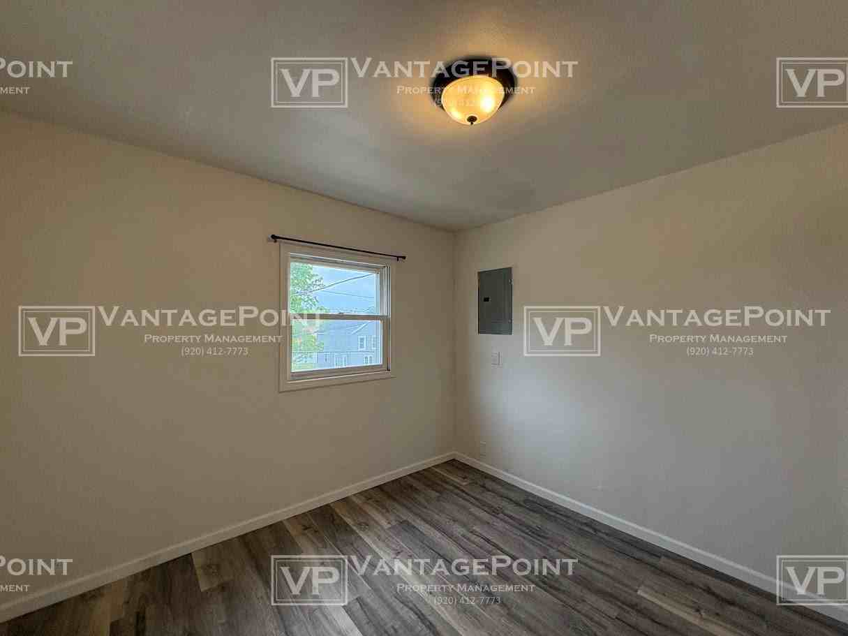 707 Graves St Uppr - Photo 7 of 13
