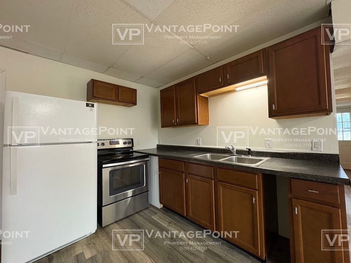 707 Graves St Lowr - Photo 2 of 14
