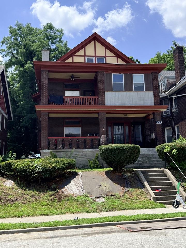 857 Blair Ave #1