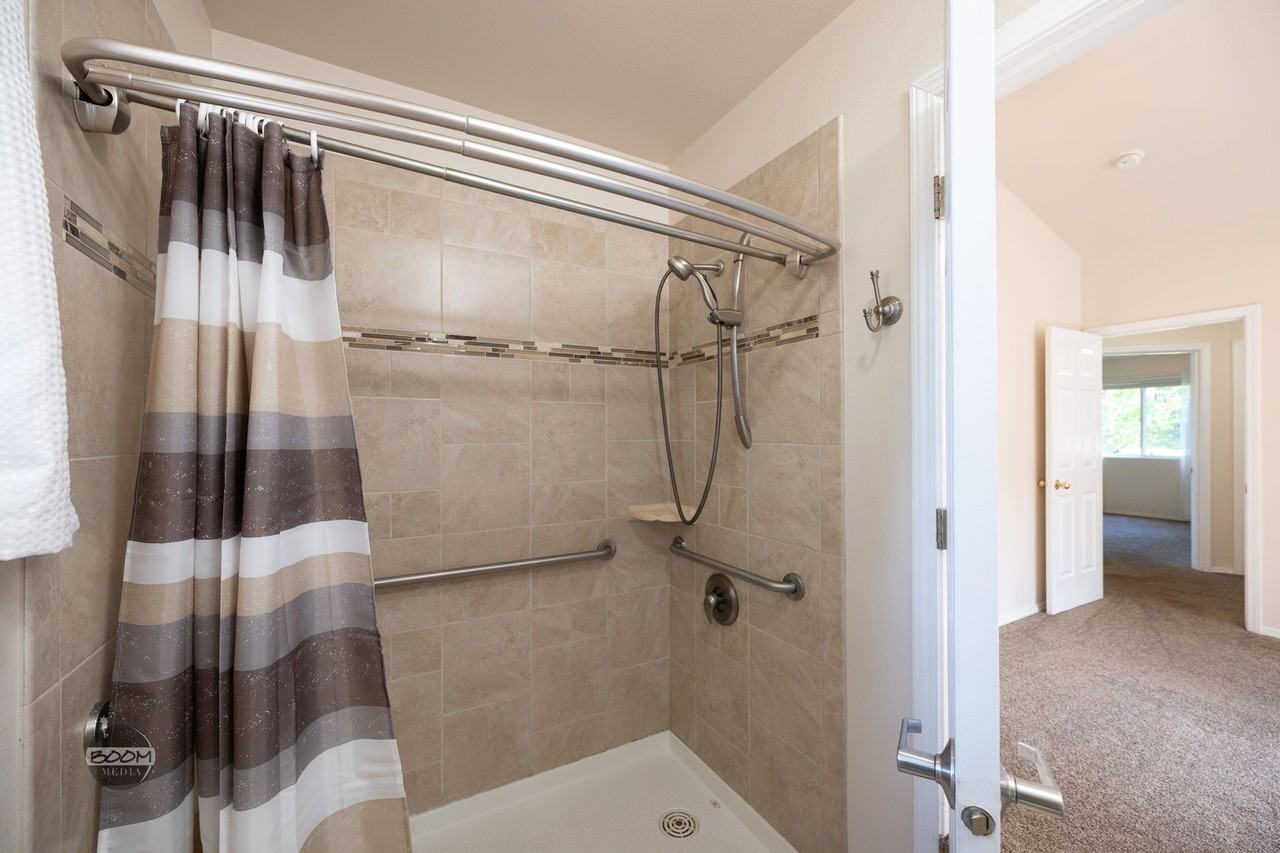 11238 Borealis St #1 - Photo 6 of 10