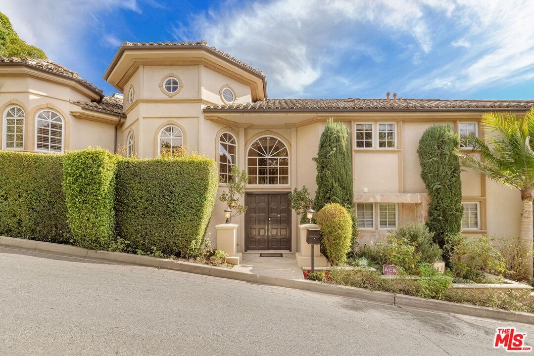 1922 Bel Air Rd #1 - Photo 2 of 50