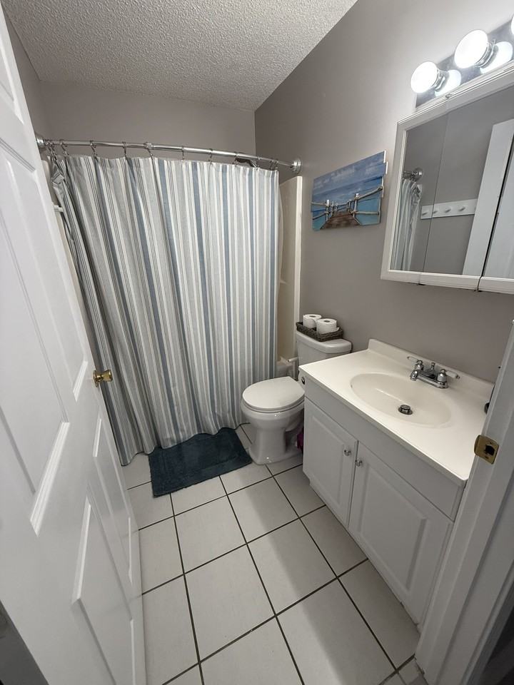 5080 Gautier Vancleave Rd #C1 - Photo 5 of 6
