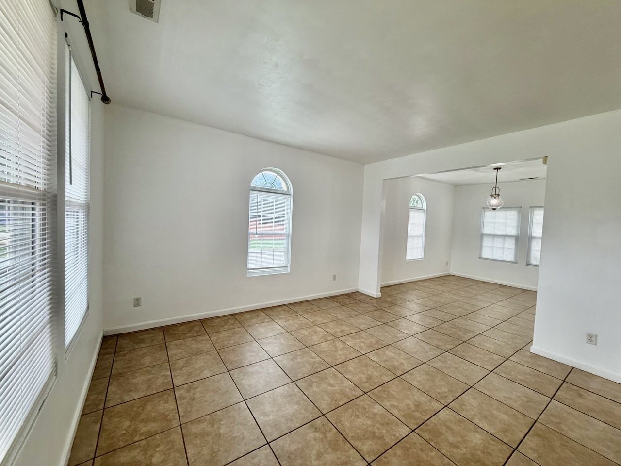 221 Dunn St #1 - Photo 5 of 37