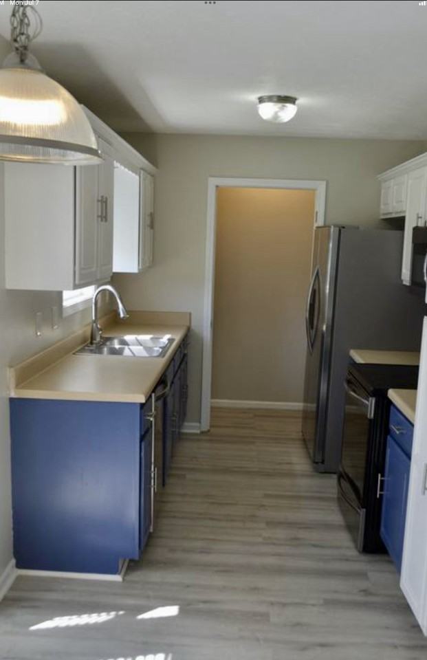 1104 Connemara Way #1 - Photo 7 of 15