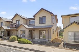featured image of 1519 E Payton Way #2